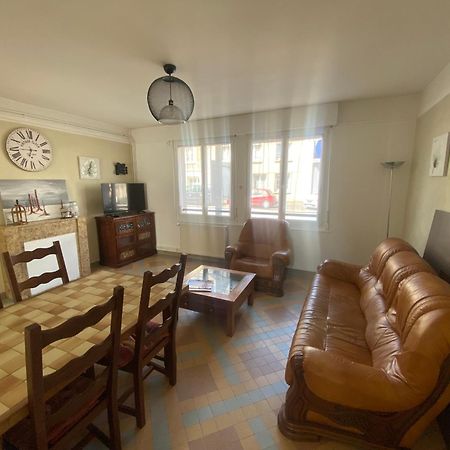 Gite Iaorana - Maison En Centre Ville Valognes Luaran gambar